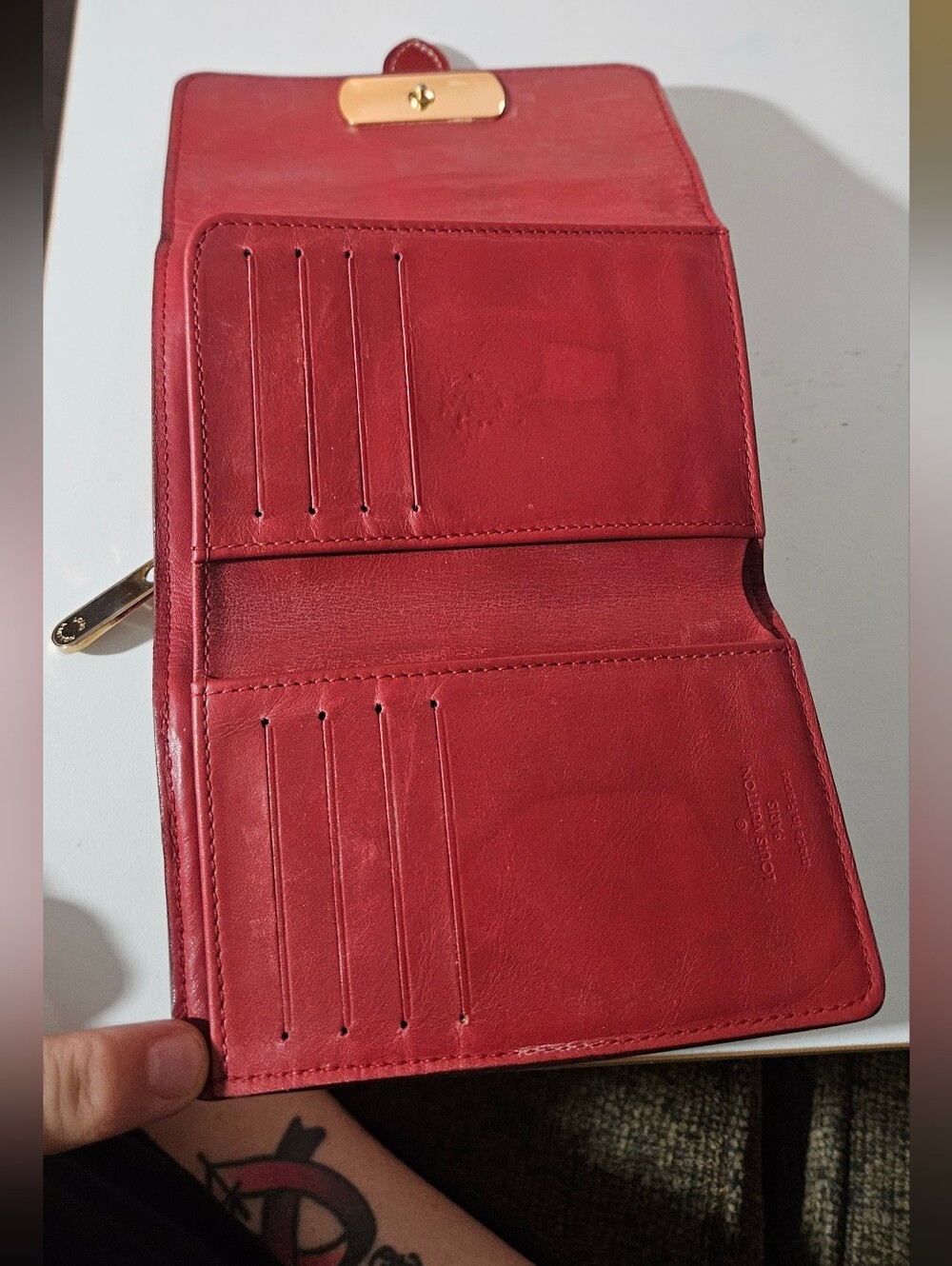 Red Louis Vuitton Suhali Portefeuille Le Favori Compact Wallet - Picture 10 of 14